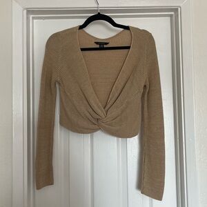 AEO TWIST FRONT CROPPED SWEATER